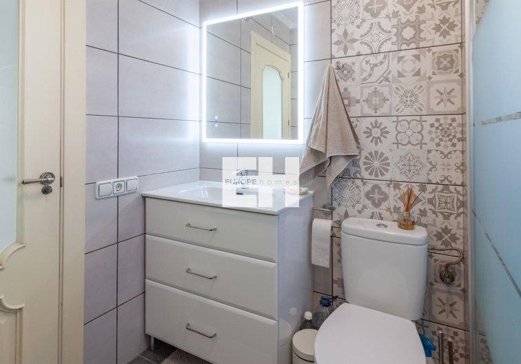 Resale - villa - Orihuela Costa - Los Almendros-la Florida