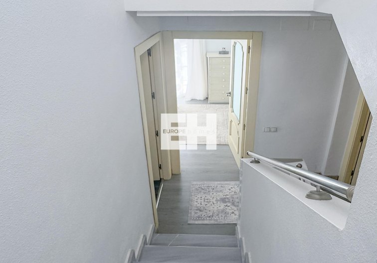 Resale - villa - Orihuela Costa - Los Almendros-la Florida