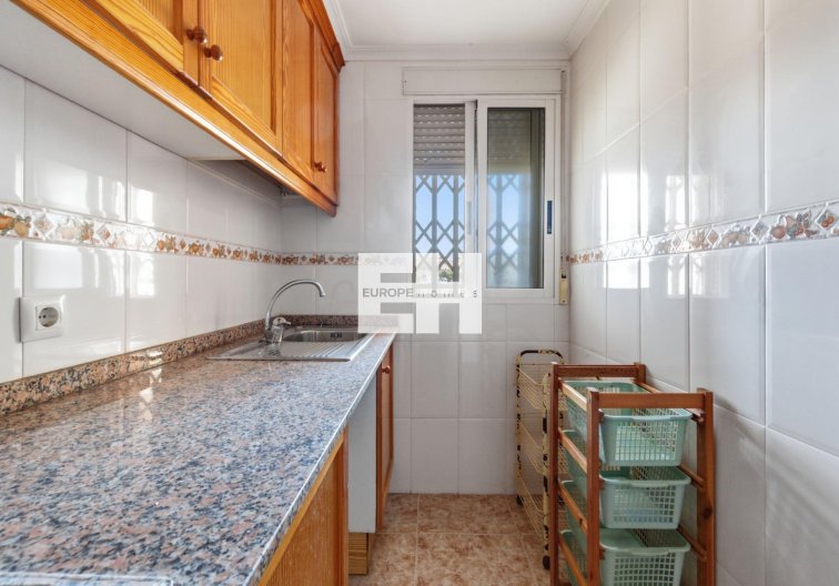 Segunda mano - Apartamento  - Torrevieja - Playa de los Locos