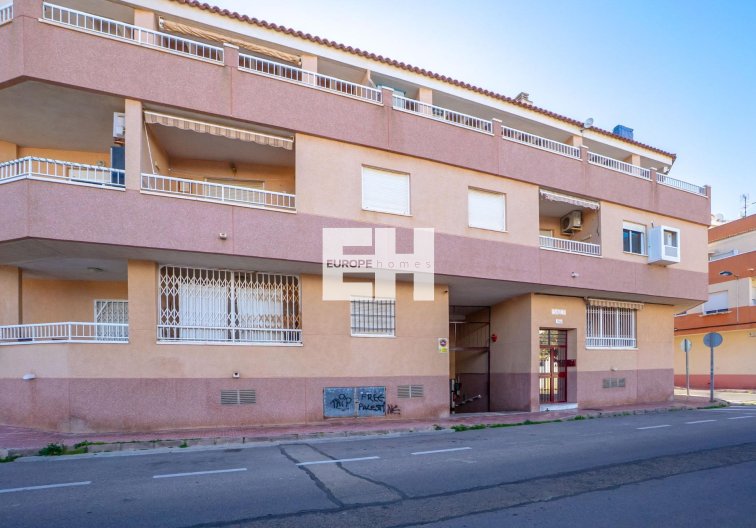 Segunda mano - Apartamento  - Torrevieja - Playa de los Locos
