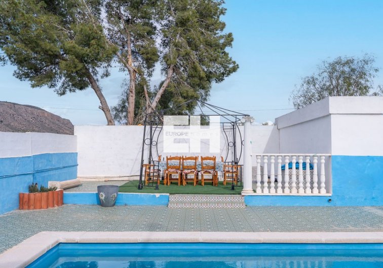 Segunda mano - villa - Hondón de las Nieves - Inland