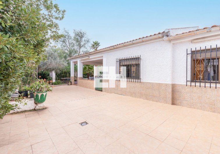 Segunda mano - villa - Hondón de las Nieves - Inland