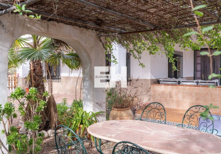 Segunda mano - villa - Hondón de las Nieves - Inland