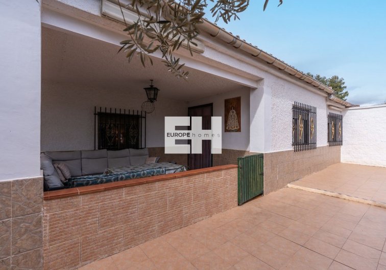 Segunda mano - villa - Hondón de las Nieves - Inland