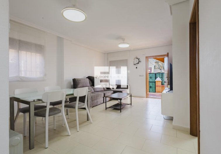 Segunda mano - villa - Torrevieja - Costa Blanca