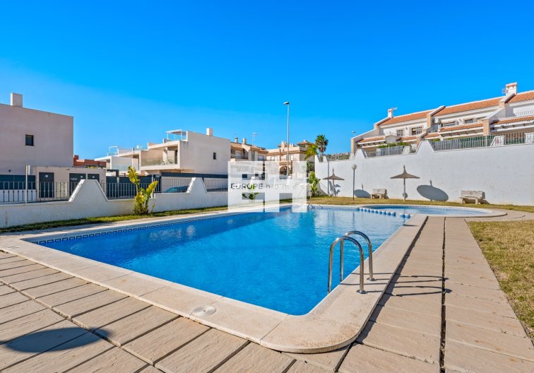 Segunda mano - villa - San Miguel de Salinas - Inland