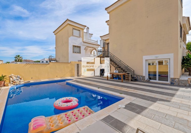 Segunda mano - villa - Orihuela Costa - Costa Blanca