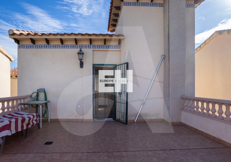 Segunda mano - villa - Guardamar del Segura - El Raso