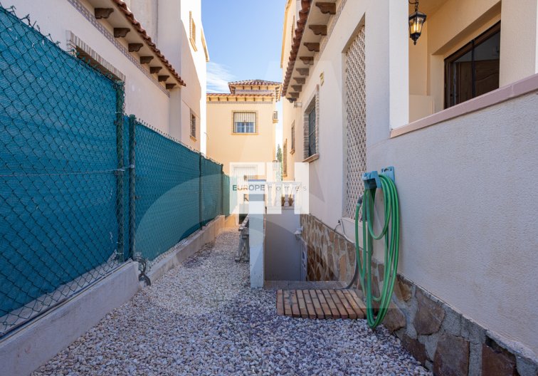 Segunda mano - villa - Guardamar del Segura - El Raso