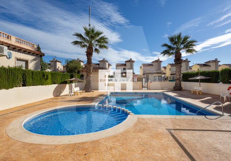 Segunda mano - villa - Guardamar del Segura - El Raso