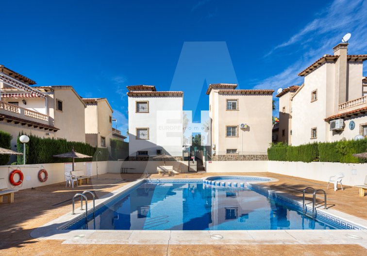 Segunda mano - villa - Guardamar del Segura - El Raso