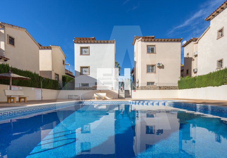 Segunda mano - villa - Guardamar del Segura - El Raso