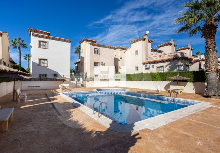 Segunda mano - villa - Guardamar del Segura - El Raso