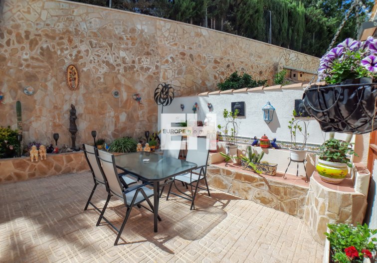 Segunda mano - villa - Villamartin - Costa Blanca