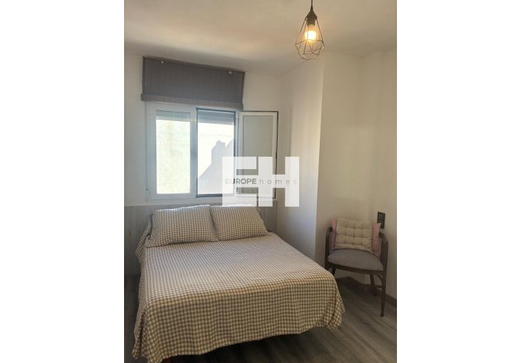 Segunda mano - Apartamento  - Torrevieja - Centro