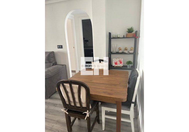 Segunda mano - Apartamento  - Torrevieja - Centro