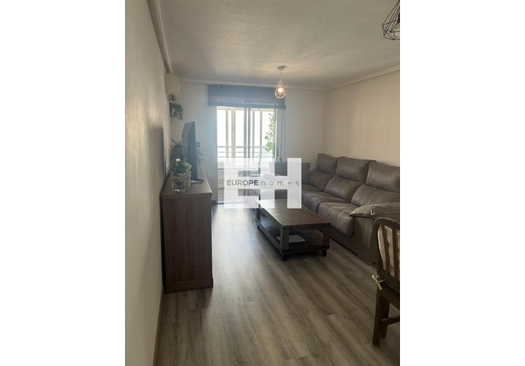 Segunda mano - Apartamento  - Torrevieja - Centro