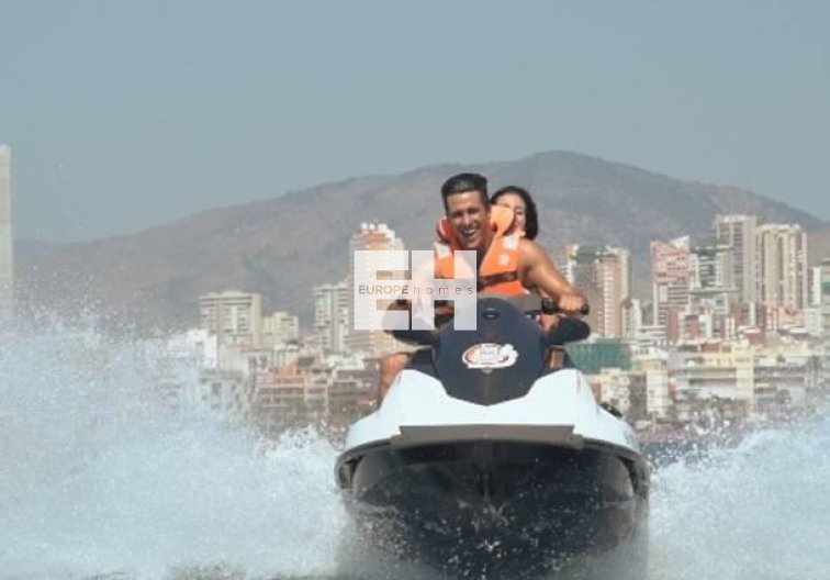 Obra Nueva - villa - Benidorm - Urbanizaciones