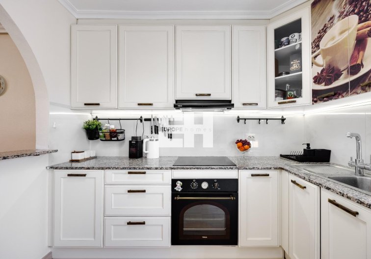 Segunda mano - town house - Torrevieja - Aguas Nuevas