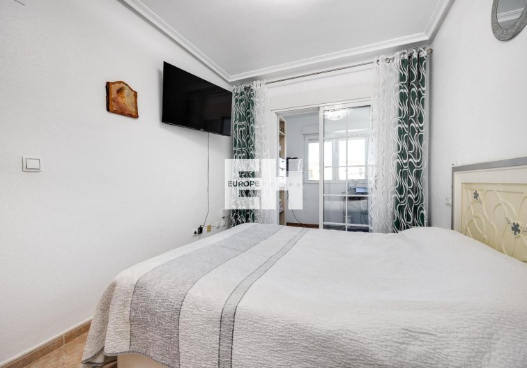 Segunda mano - town house - Torrevieja - Aguas Nuevas