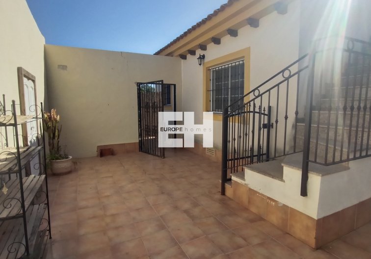 Segunda mano - villa - Avileses - Inland