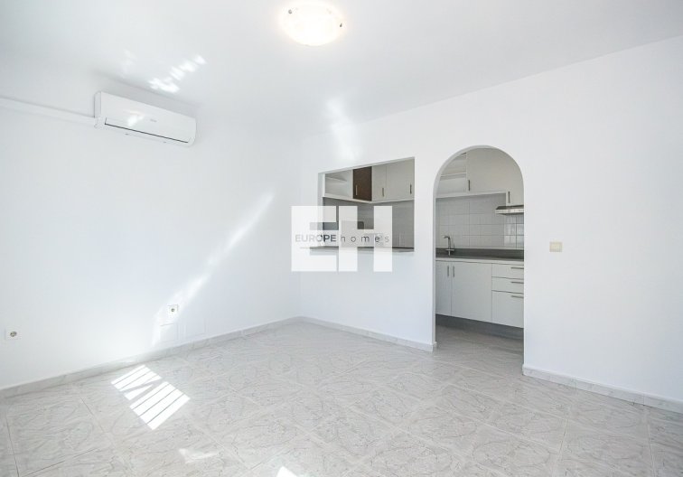 Wiederverkauf - villa - San Miguel de Salinas - Inland