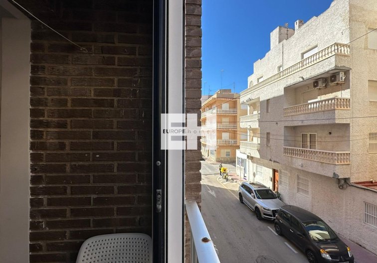 Segunda mano - Apartamento  - Torrevieja - La Mata Pueblo