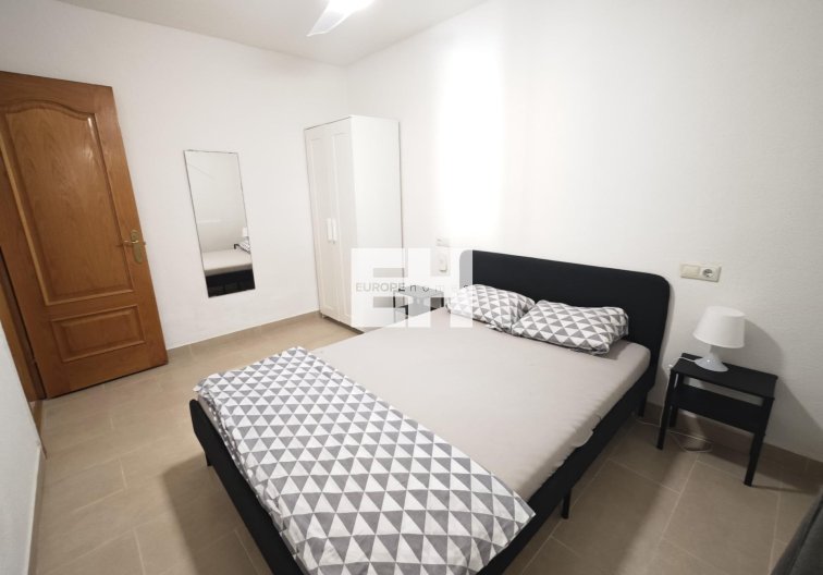 Segunda mano - Bungalow - Torrevieja - Playa del Cura