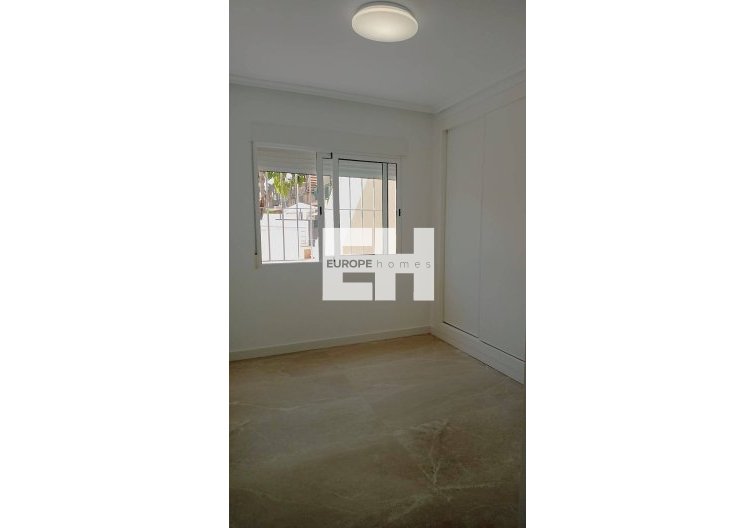 Segunda mano - town house - Pilar de la Horadada