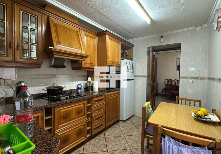 Wiederverkauf - Wohnung - Torrevieja - Estacion De Autobuses