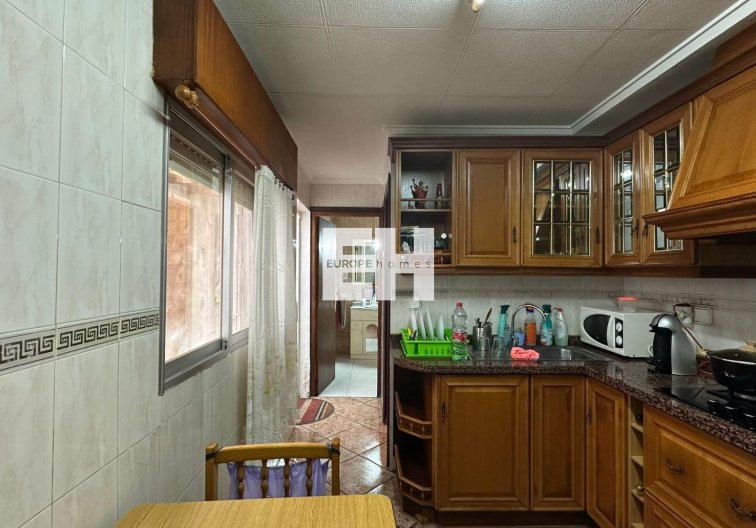 Wiederverkauf - Wohnung - Torrevieja - Estacion De Autobuses