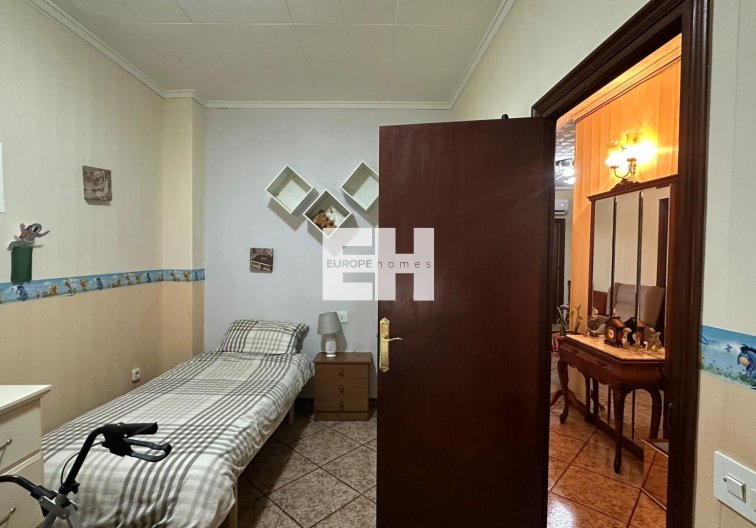 Wiederverkauf - Wohnung - Torrevieja - Estacion De Autobuses