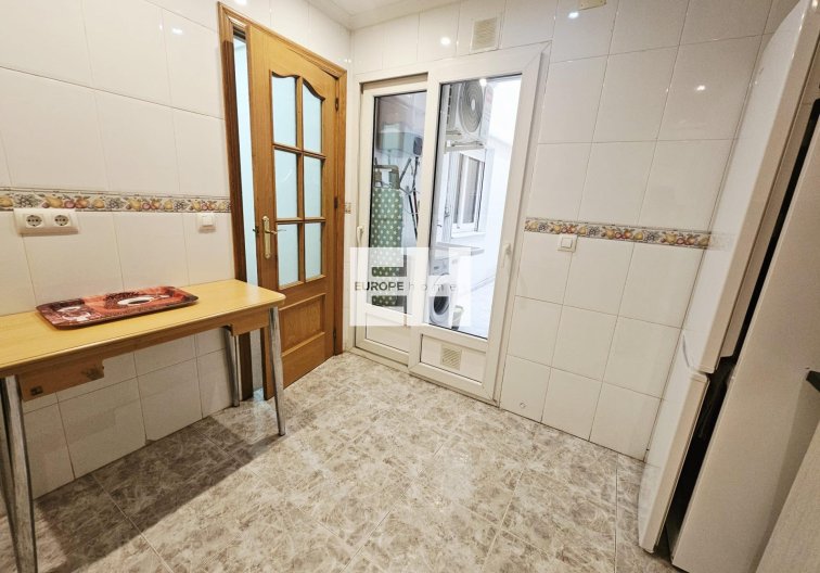 Herverkoop - Appartement - Torrevieja - Estacion De Autobuses