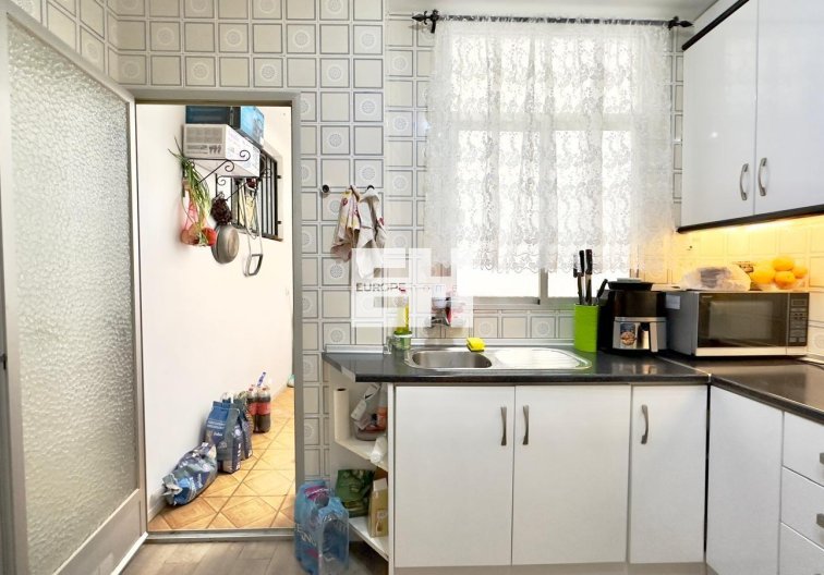 Segunda mano - Apartamento  - Torrevieja - Centro