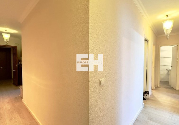 Segunda mano - Apartamento  - Torrevieja - Centro