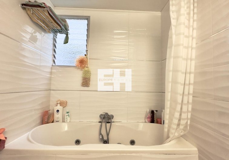 Segunda mano - Apartamento  - Torrevieja - Centro