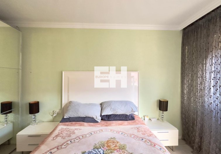 Segunda mano - Apartamento  - Torrevieja - Centro