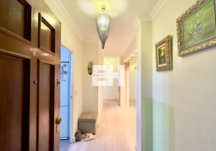 Segunda mano - Apartamento  - Torrevieja - Centro