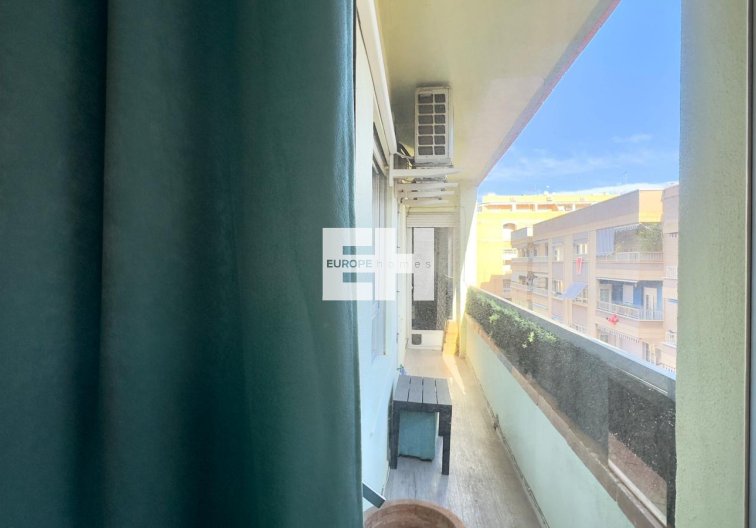 Segunda mano - Apartamento  - Torrevieja - Centro
