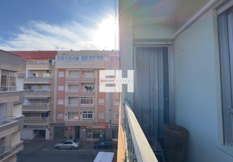 Segunda mano - Apartamento  - Torrevieja - Centro
