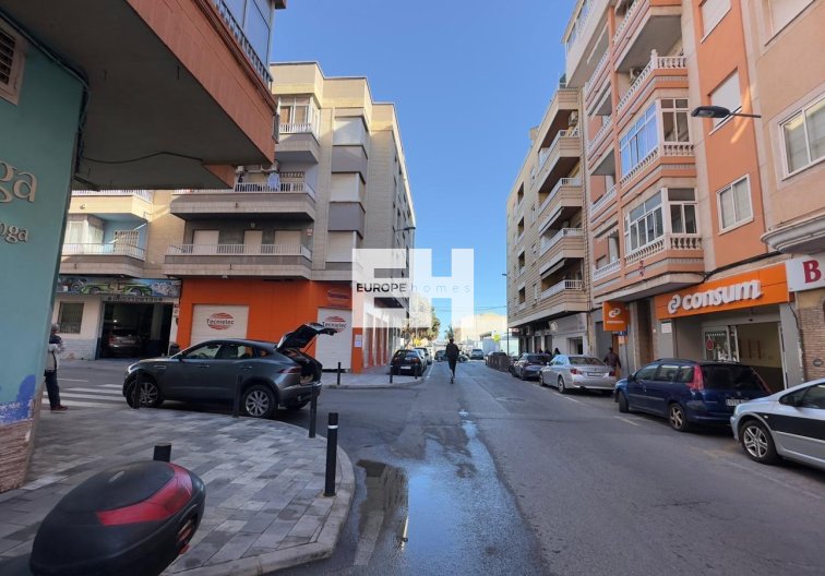 Segunda mano - Apartamento  - Torrevieja - Centro