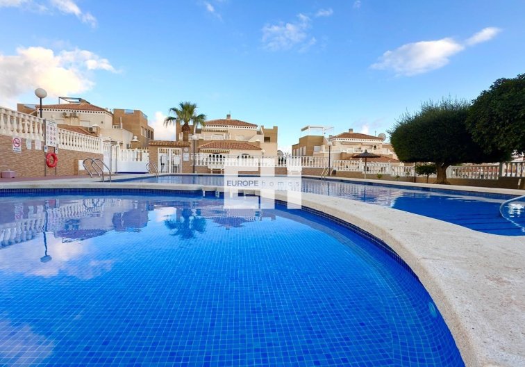 Segunda mano - Bungalow - Torrevieja - Torreblanca
