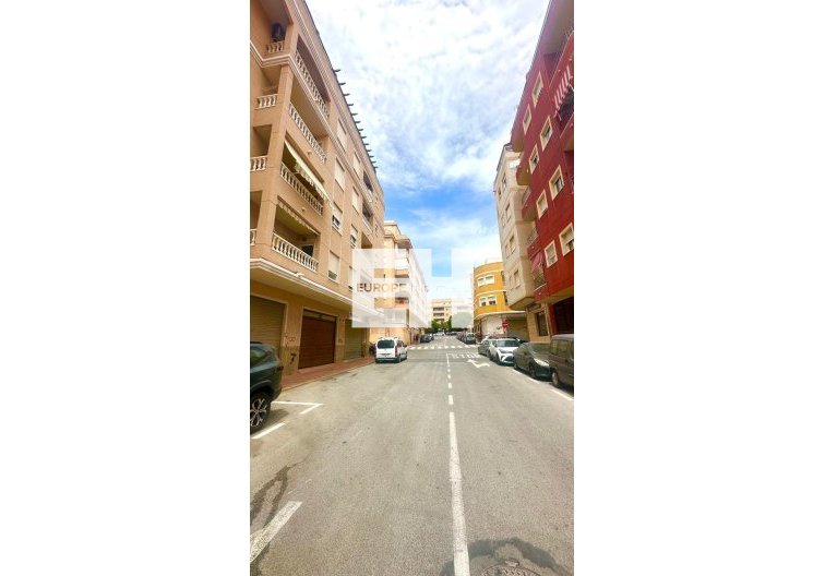 Resale - Apartment - Torrevieja