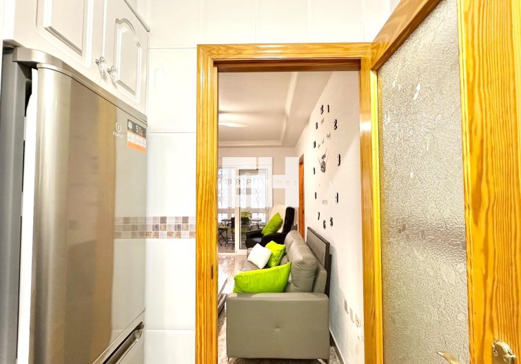 Segunda mano - Apartamento  - Torrevieja - Centro