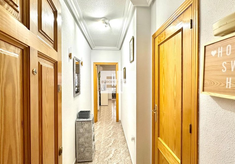 Segunda mano - Apartamento  - Torrevieja - Centro