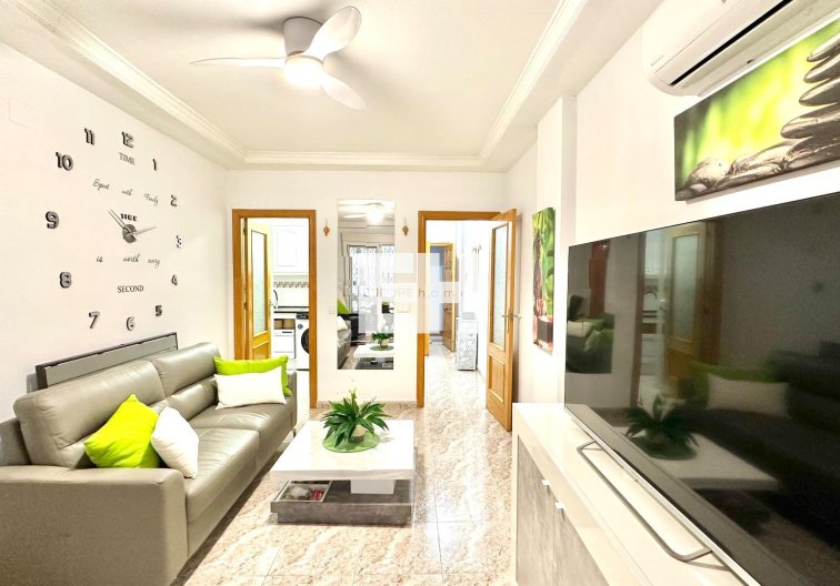 Segunda mano - Apartamento  - Torrevieja - Centro
