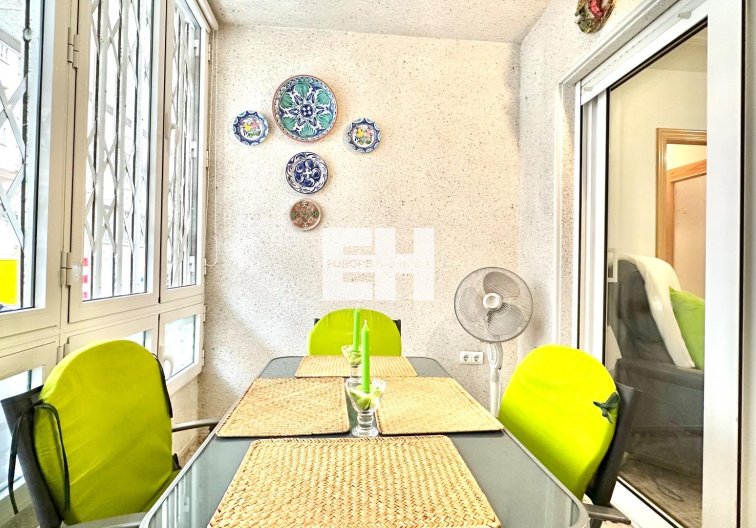 Segunda mano - Apartamento  - Torrevieja - Centro