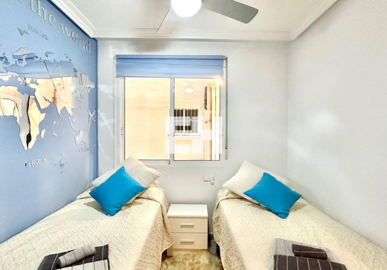 Segunda mano - Apartamento  - Torrevieja - Centro