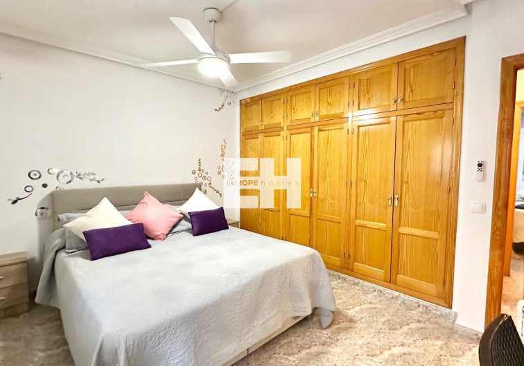 Segunda mano - Apartamento  - Torrevieja - Centro