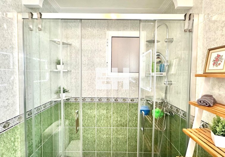 Segunda mano - Apartamento  - Torrevieja - Centro